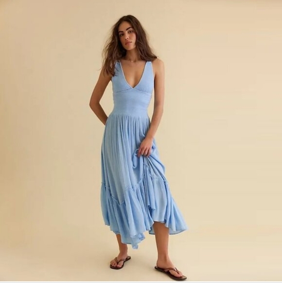 Free People Dresses & Skirts - Free People Fun In The Sun Maxi Dress Lightweight Asymetrical Hem